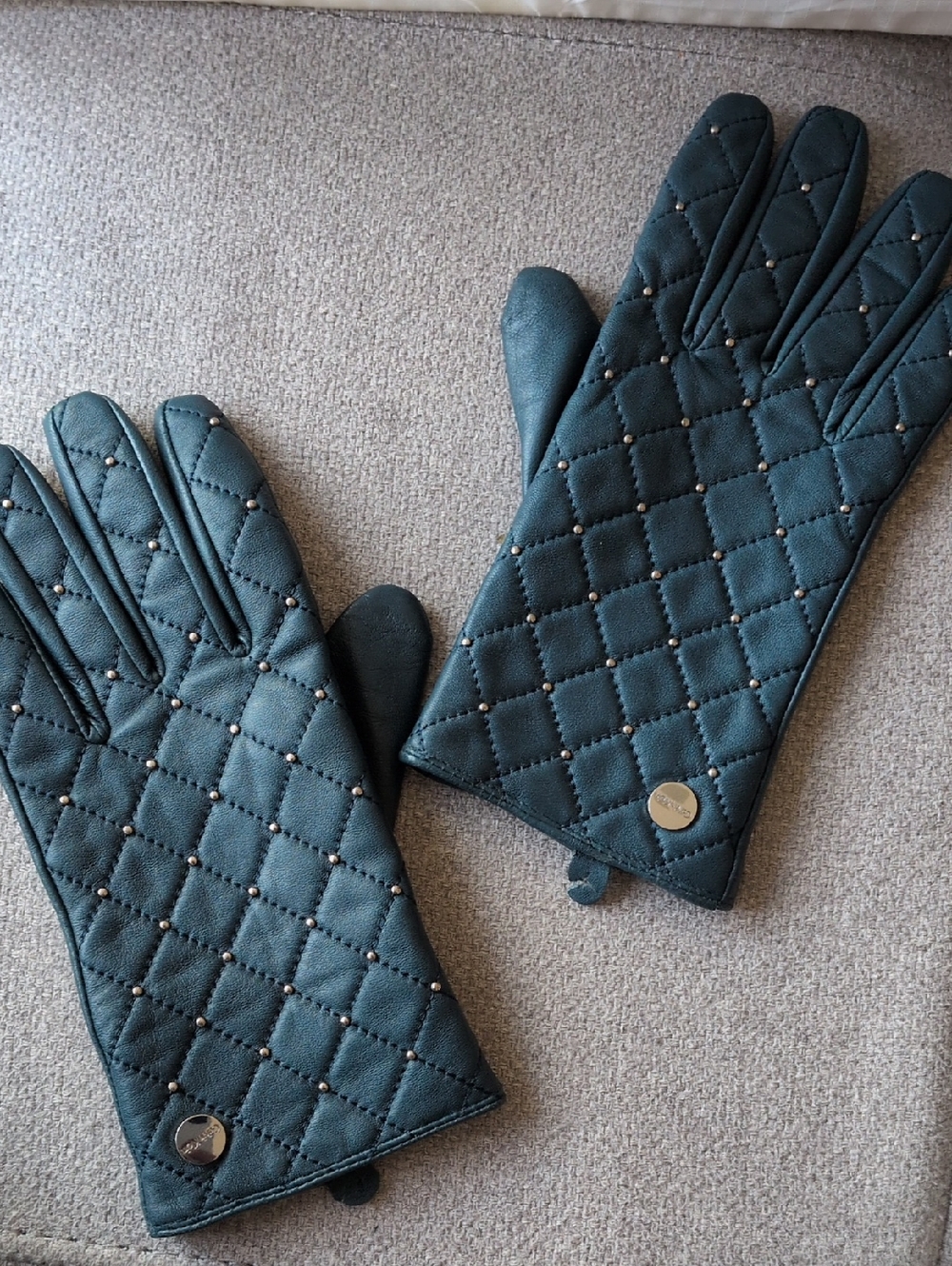 Leather Quilted Studded Gloves NWOT